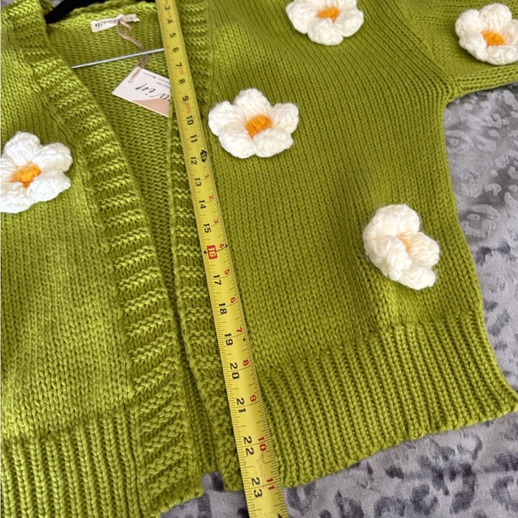 Cute Green Flowered Cardigan by New In sz S - Picture 5 of 7